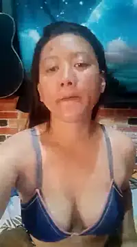 Snapshot of Urchanel chatting on 03.16.25 Urchanel online show from 03.16.25