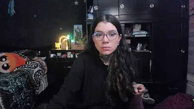 Snapshot of Lilmarieee chatting on 02.17.25 Lilmarieee online show from 02.17.25