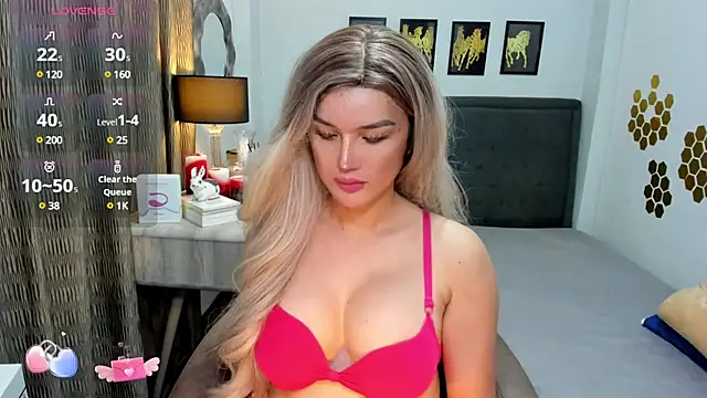 Snapshot of TwilightMistress69 chatting on 02.01.25 TwilightMistress69 online show from 02.01.25