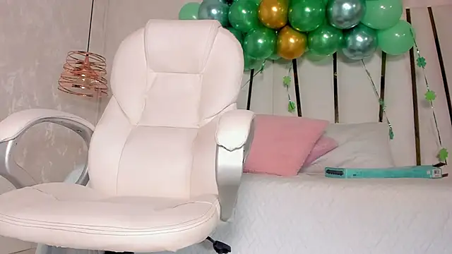 Snapshot of Meghan_stonne_ chatting on 03.19.25 Meghan stonne online show from 03.19.25