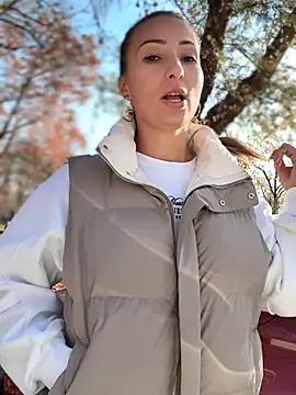 Snapshot of YOUR-KARINA chatting on 11.02.25 YOUR-KARINA online show from 11.02.25