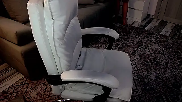 EvaRelusionJ online show from 01.10.25