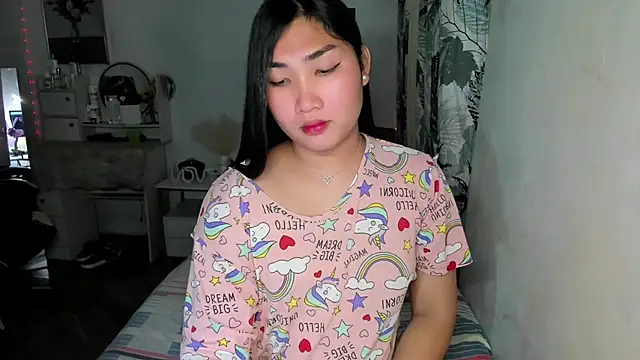 Miss Deliciousness online show from 01.08.25