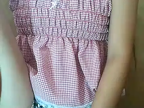 PinaySkinnyGirl online show from 10.31.25