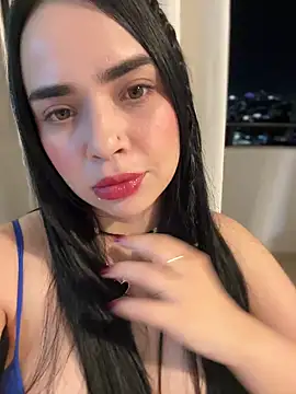 Snapshot of GeorginaJones chatting on 02.03.25 GeorginaJones online show from 02.03.25