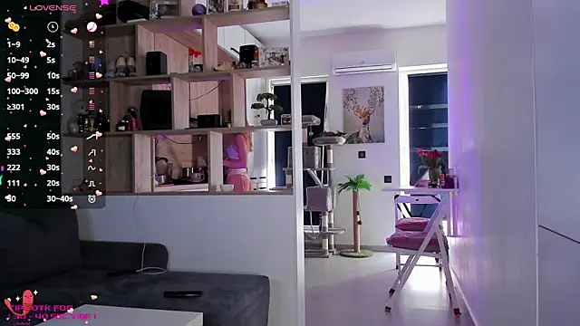 Snapshot of _alleyesonme_ chatting on 03.07.25  alleyesonme  online show from 03.07.25