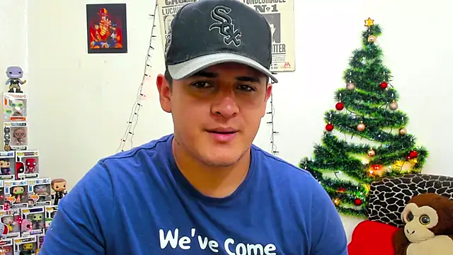 Snapshot of ney_22 chatting on 12.17.24 ney 22 online show from 12.17.24