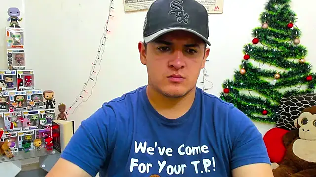 Snapshot of ney_22 chatting on 12.23.24 ney 22 online show from 12.23.24