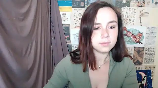 Snapshot of VeryVeryVeryShy_ chatting on 09.13.25 VeryVeryVeryShy online show from 09.13.25