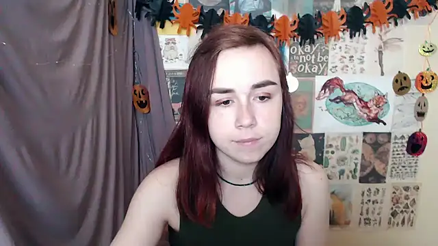 Snapshot of VeryVeryVeryShy_ chatting on 10.22.25 VeryVeryVeryShy online show from 10.22.25