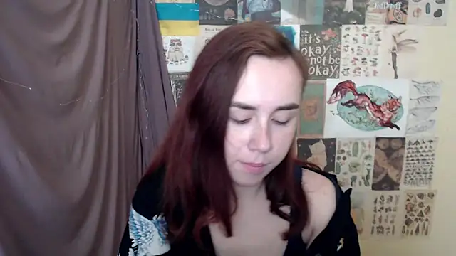 Snapshot of VeryVeryVeryShy_ chatting on 11.12.25 VeryVeryVeryShy online show from 11.12.25