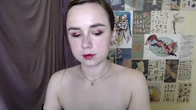 Snapshot of VeryVeryVeryShy_ chatting on 11.18.25 VeryVeryVeryShy online show from 11.18.25