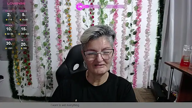 Snapshot of bety-cum2 chatting on 12.06.24 bety-cum2 online show from 12.06.24