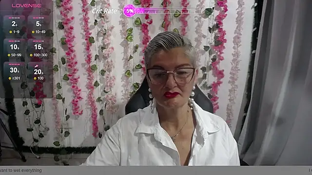 Snapshot of bety-cum2 chatting on 01.20.25 bety-cum2 online show from 01.20.25