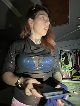 prettypurplep online show from 12.01.25