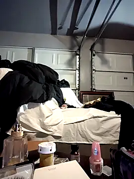 prettypurplep online show from 12.03.25