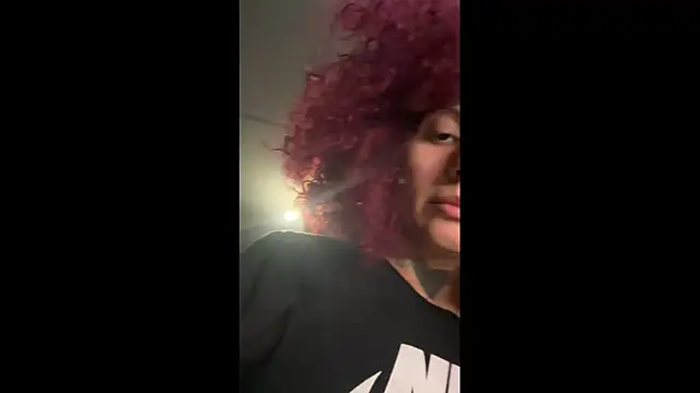 prettypurplep online show from 12.04.25