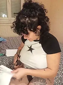 callmelouve online show from 11.03.25