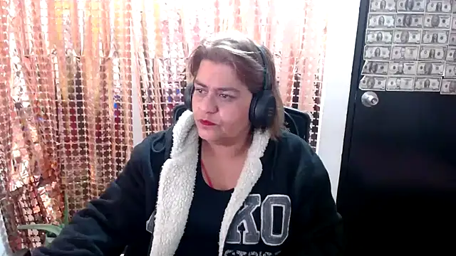 Snapshot of NAILAH_SANZ chatting on 03.01.25 NAILAH SANZ online show from 03.01.25