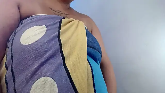 Snapshot of NAILAH_SANZ chatting on 10.04.25 NAILAH SANZ online show from 10.04.25