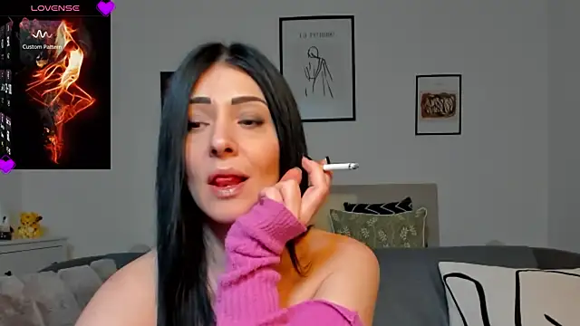 Snapshot of AryaSummersReal chatting on 02.17.25 AryaSummersReal online show from 02.17.25