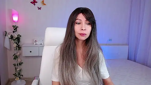 Snapshot of wendifoste chatting on 12.20.24 wendifoste online show from 12.20.24