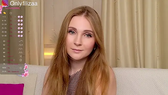 Snapshot of Only1liza chatting on 12.15.24 Only1liza online show from 12.15.24