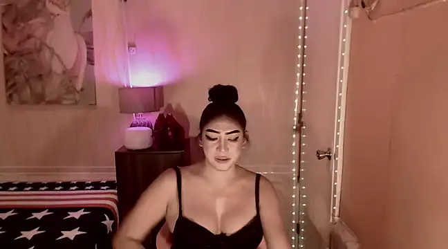 Snapshot of Biancafoxie chatting on 12.13.24 Biancafoxie online show from 12.13.24