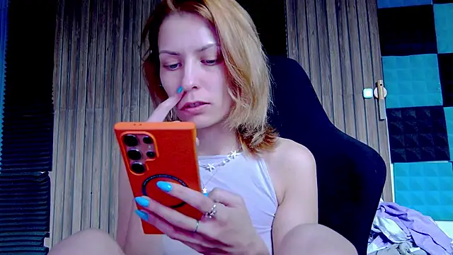 Snapshot of karo123421 chatting on 03.18.25 karo123421 online show from 03.18.25