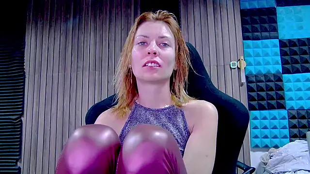 Snapshot of karo123421 chatting on 03.21.25 karo123421 online show from 03.21.25
