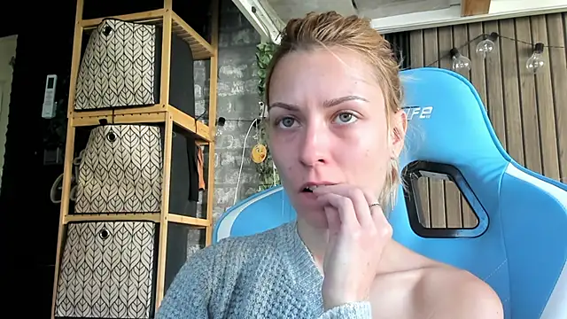 Snapshot of karo123421 chatting on 09.23.25 karo123421 online show from 09.23.25