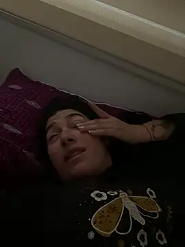 Snapshot of andreaisis2 chatting on 01.13.25 andreaisis2 online show from 01.13.25