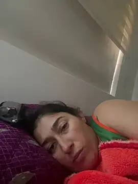 Snapshot of andreaisis2 chatting on 02.12.25 andreaisis2 online show from 02.12.25