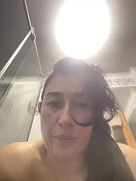 Snapshot of andreaisis2 chatting on 02.17.25 andreaisis2 online show from 02.17.25