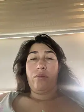 Snapshot of andreaisis2 chatting on 02.19.25 andreaisis2 online show from 02.19.25