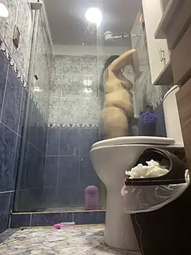 Snapshot of andreaisis2 chatting on 02.25.25 andreaisis2 online show from 02.25.25