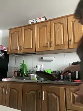 Snapshot of andreaisis2 chatting on 03.04.25 andreaisis2 online show from 03.04.25