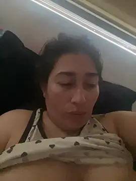 Snapshot of andreaisis2 chatting on 03.16.25 andreaisis2 online show from 03.16.25