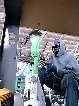 Snapshot of Daddy_hook chatting on 12.03.24 Daddy hook online show from 12.03.24