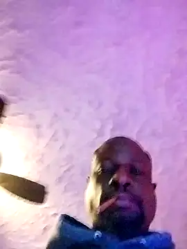 Snapshot of Daddy_hook chatting on 12.06.24 Daddy hook online show from 12.06.24