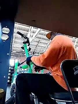 Snapshot of Daddy_hook chatting on 12.06.24 Daddy hook online show from 12.06.24