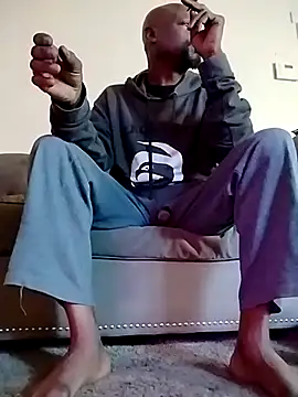 Snapshot of Daddy_hook chatting on 12.08.24 Daddy hook online show from 12.08.24