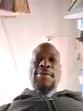 Snapshot of Daddy_hook chatting on 12.15.24 Daddy hook online show from 12.15.24