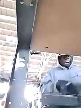 Snapshot of Daddy_hook chatting on 12.20.24 Daddy hook online show from 12.20.24