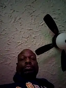 Snapshot of Daddy_hook chatting on 03.01.25 Daddy hook online show from 03.01.25