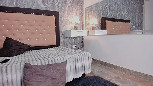 Lia sarahi online show from 11.24.25