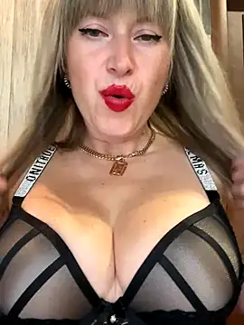 Kittenforyou online show from 11.08.25