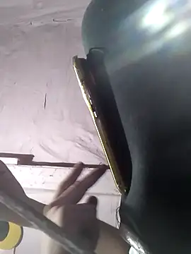 Snapshot of Wero4200 chatting on 10.02.25 Wero4200 online show from 10.02.25