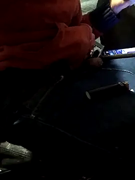 Snapshot of Wero4200 chatting on 11.21.25 Wero4200 online show from 11.21.25