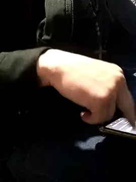 Snapshot of Wero4200 chatting on 11.24.25 Wero4200 online show from 11.24.25